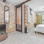 Guesthost - Stunning Paola With Swimming Pool & Terrace! Villasimius
