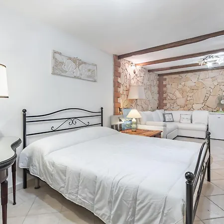 Lägenhet Stunning Paola With Swimming Pool & Terrace! *