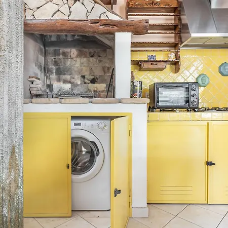 Lägenhet Stunning Paola With Swimming Pool & Terrace!