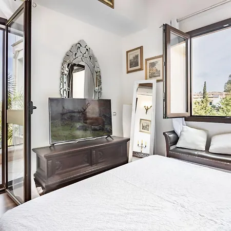 Stunning Paola With Swimming Pool & Terrace! Apartamento Villasimius