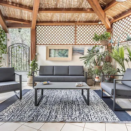 Stunning Paola With Swimming Pool & Terrace! Lägenhet *